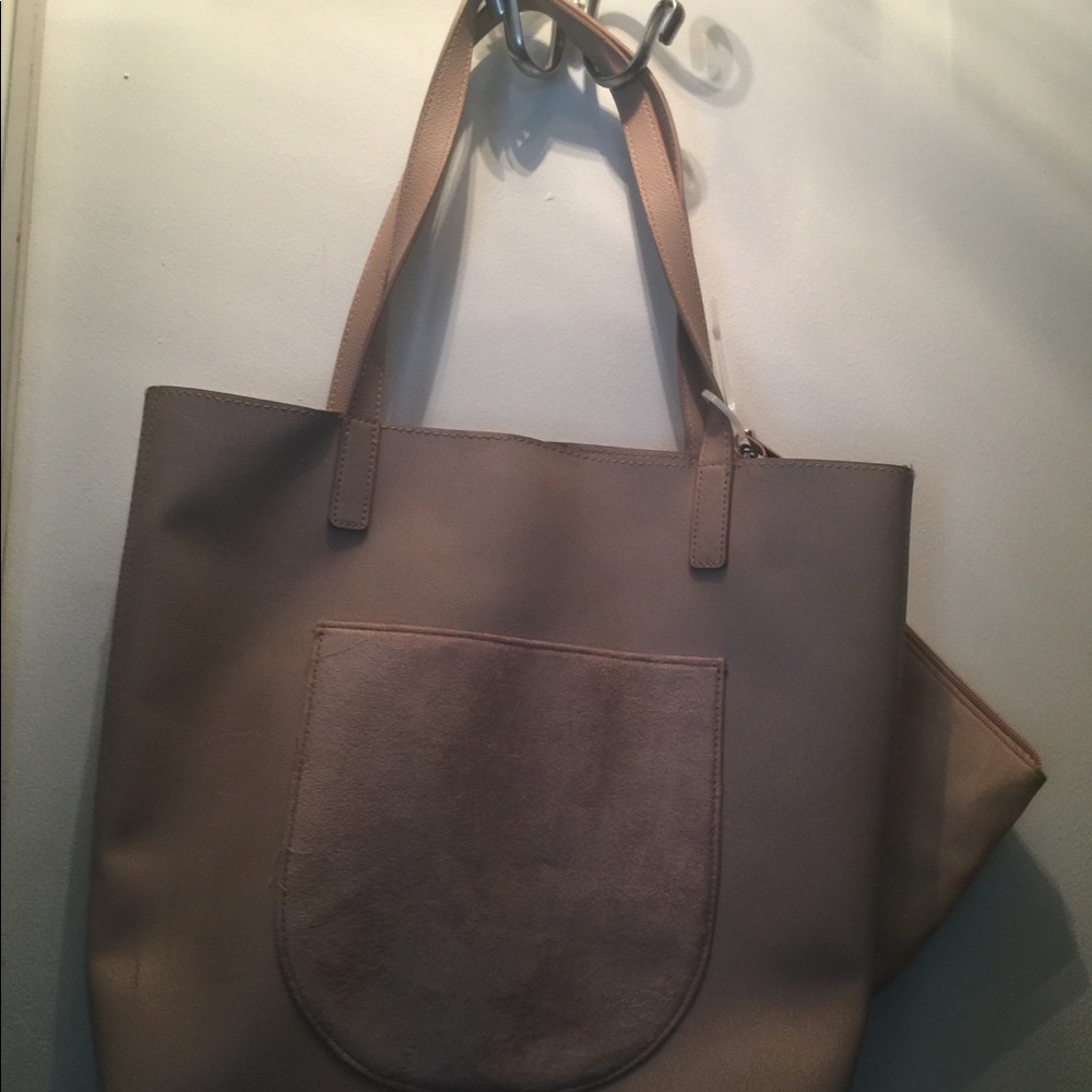 Handbag - Picture 3 of 4